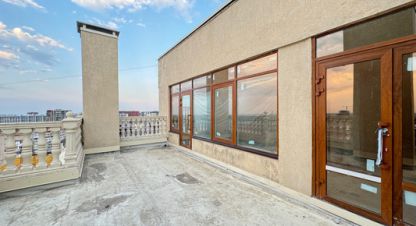 Купить квартиру 4-х комнатную, 218.1 кв. м., Россия, г. Нальчик. Фотография №9