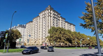 Продам квартиру 4-х комнатную с общей площадью 166м2, 6/10 эт., на улице Ленина пр-кт, г. Нальчик, Кабардино-Балкария респ., Россия, агентство Интернет-партнер. Фотография №1