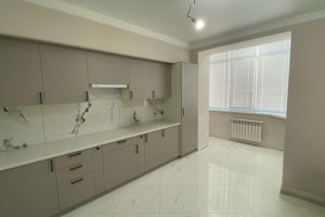 Продам квартиру 2-х комнатную с общей площадью 71.5м2, 2/6 эт., на улице Ленина ул, г. Шалушка, Кабардино-Балкария респ., Россия, агентство Интернет-партнер