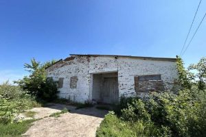Продам производственно-складское помещение с общей площадью 3828.9м2, на улице С  олександрівка вул  некрасова, г. Подлесновка, Сумская обл., Украина, агентство Aspo.biz