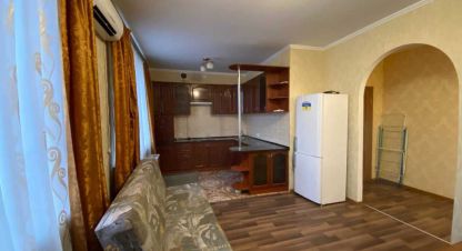 Продам квартиру 2-х комнатную с общей площадью 51м2, 2/4 эт., на улице Слобідська, г. Шпола , Черкасская обл., Украина, агентство Aspo.biz. Фотография №1