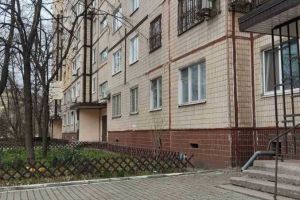 Сдам квартиру 2-х комнатную с общей площадью 53м2, 8/9 эт., на улице Героїв крут, г. Днепр, Днепропетровская обл., Украина, агентство Aspo.biz