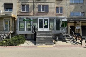 Продам торговое помещение с общей площадью 77м2, на улице Героїв крут, г. Днепр, Днепропетровская обл., Украина, агентство Aspo.biz