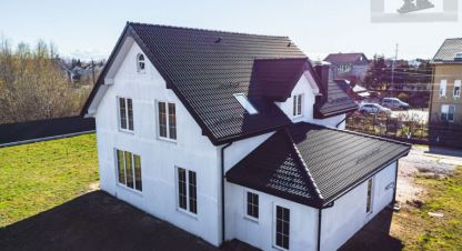 Продам дом 7-ти комнатный с общей площадью 265м2, на улице Заречный пер, г. Прибрежное, Калининградская обл., Россия, агентство ООО Базис-Недвижимость. Фотография №1