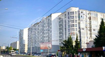 Продам квартиру 2-х комнатную с общей площадью 66.4м2, 10/10 эт., на улице Октябрьской Революции, г. Севастополь, Крым авт. респ., Россия, агентство ООО Ренессанс Крым. Фотография №1