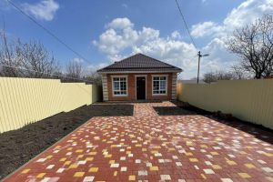 Продам дом 4-х комнатный с общей площадью 98м2, на улице 1-й берестяной, Ворошиловский район, г. Ростов-на-Дону, Ростовская обл., Россия, агентство АН Эксперт