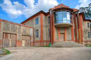 Продам дом с общей площадью 950м2, на улице Дмитровская, г. Никологорское коттеджный пок, Московская обл., Россия, агентство Absolute Realty Advisors
