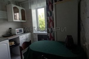 Сдам квартиру 2-х комнатную с общей площадью 47м2, 3/5 эт., на улице Волжская, Ленинский район, г. Красноярск, Красноярский край, Россия, агентство АБАКАРИ-Недвижимость