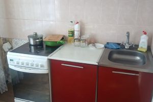 Сдам квартиру 3-х комнатную с общей площадью 60м2, 1/5 эт., на улице Волгоградская, Ленинский район, г. Красноярск, Красноярский край, Россия, агентство АБАКАРИ-Недвижимость