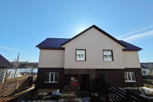 Продам дом с общей площадью 98м2, на улице Школьная, г. Харино, Тульская обл., Россия, агентство ГорОбмен