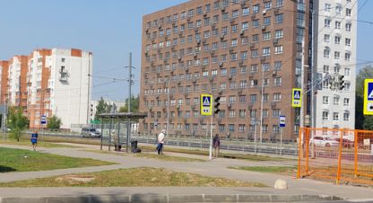 Продам квартиру 1 комнатную с общей площадью 39.1м2, 5/10 эт., на улице Молодежный пр-кт, Автозаводский район, г. Нижний Новгород, Нижегородская обл., Россия, агентство Интернет-партнер. Фотография №1