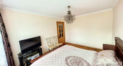 Продам квартиру 3-х комнатную с общей площадью 65м2, 3/5 эт., на улице Тарчокова а б, г. Нарткала, Кабардино-Балкария респ., Россия, агентство Интернет-партнер. Фотография №1