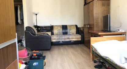 Продам квартиру 1 комнатную с общей площадью 32.8м2, 5/5 эт., на улице Хевешская, г. Чебоксары, Чувашия респ., Россия, агентство Агентство недвижимости Ориентир. Фотография №1