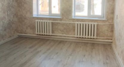 Продам квартиру 3-х комнатную с общей площадью 69м2, 1/2 эт., на улице Мира пр-кт, г. Кирово-Чепецк, Кировская обл., Россия, агентство Интернет-партнер. Фотография №1