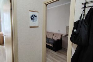 Продам квартиру 1 комнатную с общей площадью 33.7м2, 7/28 эт., на улице Брюлловская ул, г. Парголово, Санкт-Петербург, Россия, агентство Интернет-партнер
