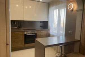 Продам квартиру 3-х комнатную с общей площадью 61м2, 2/5 эт., на улице Зеленый пер, Свердловский район, г. Иркутск, Иркутская обл., Россия, агентство Интернет-партнер