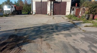 Продам торговое помещение с общей площадью 144м2, на улице Гаражная, г. Кириши, Ленинградская обл., Россия, агентство Интернет-партнер. Фотография №1