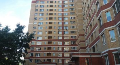 Продам квартиру 2-х комнатную с общей площадью 71м2, 8/14 эт., на улице Авиаторов ул, г. Люберцы, Московская обл., Россия, агентство Интернет-партнер. Фотография №1