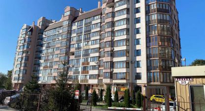 Продам квартиру 3-х комнатную с общей площадью 131.5м2, 3/9 эт., на улице Паркова, г. Хмельницкий , Хмельницкая обл., Украина, агентство Aspo.biz. Фотография №1