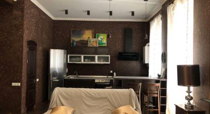 Продам квартиру 3-х комнатную с общей площадью 108м2, 3/3 эт., на улице Ю  матвійчука, г. Полтава , Полтавская обл., Украина, агентство Дом 24. Фотография №1