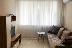 Сдам квартиру 2-х комнатную с общей площадью 45.6м2, 6/7 эт., на улице Советская ул, г. Волгоград, Волгоградская обл., Россия, агентство Агентство недвижимости "Партнёр"