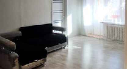 Продам квартиру 2-х комнатную с общей площадью 42м2, 3/4 эт., на улице Мира пр-кт, г. Кирово-Чепецк, Кировская обл., Россия, агентство Интернет-партнер. Фотография №1