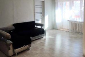 Продам квартиру 2-х комнатную с общей площадью 42м2, 3/4 эт., на улице Мира пр-кт, г. Кирово-Чепецк, Кировская обл., Россия, агентство Интернет-партнер