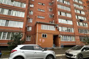 Продам квартиру 2-х комнатную с общей площадью 54.6м2, 3/9 эт., на улице Пионерская ул, г. Майкоп, Адыгея респ., Россия, агентство Интернет-партнер
