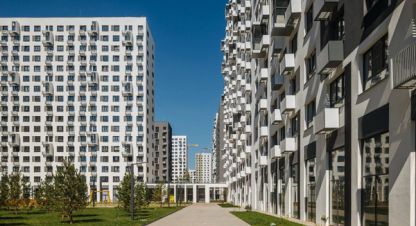 Продам квартиру 1 комнатную с общей площадью 30.7м2, 7/17 эт., на улице 1-й стрелковый пер, г. Мытищи, Московская обл., Россия, агентство Интернет-партнер. Фотография №1