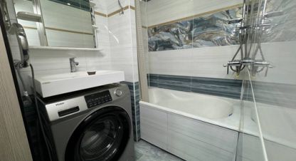 Продам квартиру 2-х комнатную с общей площадью 37.5м2, 2/9 эт., на улице Кирова ул, центральный район, г. Комсомольск-на-Амуре, Хабаровский край, Россия, агентство Интернет-партнер. Фотография №1