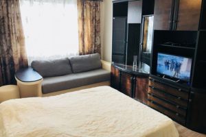 Сдам квартиру 1 комнатную с общей площадью 40м2, 8/16 эт., на улице Гск еж гск, г. Ханты-Мансийск, Ханты-Мансийский авт. окр., Россия, агентство Интернет-партнер