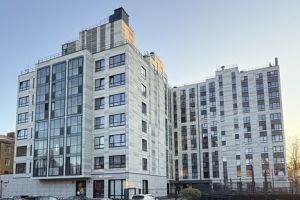 Продам квартиру с общей площадью 23.4м2, 4/11 эт., на улице Октябрьская наб, Невский район, г. Санкт-Петербург, Санкт-Петербург, Россия, агентство Интернет-партнер