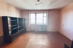 Продам квартиру 4-х комнатную с общей площадью 81.7м2, 4/9 эт., на улице Гоголя, г. Черкассы, Черкасская обл., Украина, агентство Aspo.biz