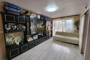 Продам квартиру 4-х комнатную с общей площадью 60м2, 5/5 эт., на улице Мечникова, г. Клин, Московская обл., Россия, агентство АН Новосел