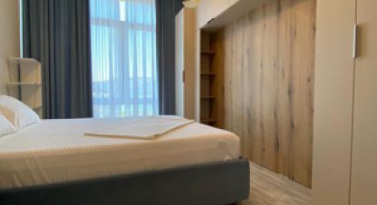 Продам квартиру 2-х комнатную с общей площадью 54.7м2, 10/10 эт., на улице Крымская ул, г. Геленджик, Краснодарский край, Россия, агентство Интернет-партнер. Фотография №1