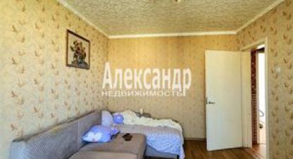 Купить квартиру на улице Энергетиков ул г. Кириши. Фотография №5