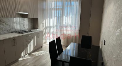 Продам квартиру 1 комнатную с общей площадью 50м2, 6/6 эт., на улице Луначарского, г. Ессентуки, Ставропольский край, Россия, агентство Альфа-Н. Фотография №1