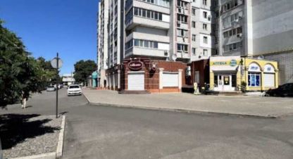 Продам квартиру 1 комнатную с общей площадью 42м2, 8/11 эт., на улице Шевченка, г. Черкассы, Черкасская обл., Украина, агентство Aspo.biz. Фотография №1