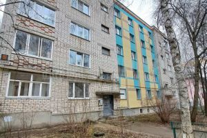 Продам квартиру 1 комнатную с общей площадью 32.9м2, 2/5 эт., на улице Калинина, г. Арзамас, Нижегородская обл., Россия, агентство Вотчина