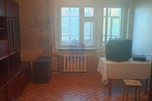 Продам квартиру 3-х комнатную с общей площадью 69.2м2, 3/10 эт., на улице Мира, г. Чебоксары, Чувашия респ., Россия, агентство Агентство недвижимости Ориентир