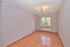 Продам квартиру 3-х комнатную с общей площадью 67.7м2, 2/9 эт., на улице Партизанская ул, Октябрьский район, г. Иркутск, Иркутская обл., Россия, агентство Интернет-партнер