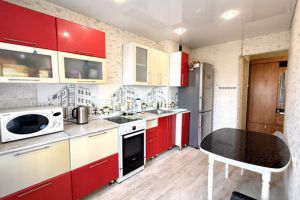 Продам квартиру 3-х комнатную с общей площадью 67м2, 2/5 эт., на улице Мичурина ул, Ленинский район, г. Иркутск, Иркутская обл., Россия, агентство Интернет-партнер