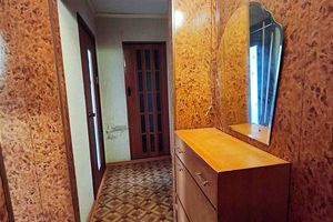 Продам квартиру 2-х комнатную с общей площадью 43.9м2, 1/5 эт., на улице Виктора миронова ул, Ленинский район, г. Мурманск, Мурманская обл., Россия, агентство Интернет-партнер