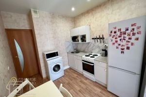 Продам квартиру 1 комнатную с общей площадью 40.5м2, 3/9 эт., на улице Выборная, г. Новосибирск, Новосибирская обл., Россия, агентство Главное звено