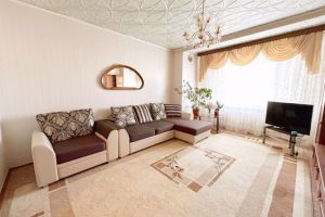 Продам квартиру 2-х комнатную с общей площадью 61м2, 5/5 эт., на улице Геологоразведчиков, г. Новый Уренгой, Ямало-Ненецкий авт. окр., Россия, агентство Интернет-партнер