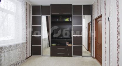 Купить квартиру 3-х комнатную, 93.6 кв. м., Россия, г. Омск. Фотография №9