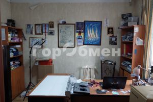 Продам торговое помещение с общей площадью 86м2, на улице Космодамианская набережная, г. Москва, Москва, Россия, агентство ГорОбмен