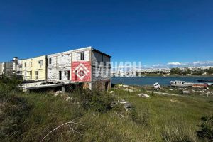 Продам дом 9-ти комнатный с общей площадью 287.8м2, на улице Рубежная, г. Севастополь, Крым авт. респ., Россия, агентство Илион