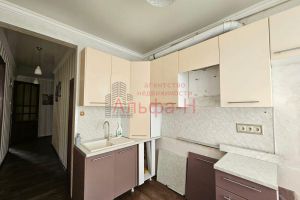Продам квартиру 2-х комнатную с общей площадью 60м2, 2/2 эт., на улице Октябрьская, г. Ессентуки, Ставропольский край, Россия, агентство Альфа-Н