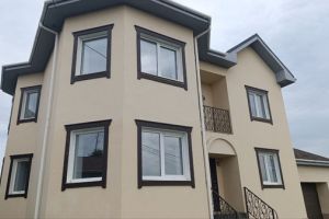 Продам дом 4-х комнатный с общей площадью 188.4м2, на улице 8 марта ул, г. Емельяново, Красноярский край, Россия, агентство Интернет-партнер